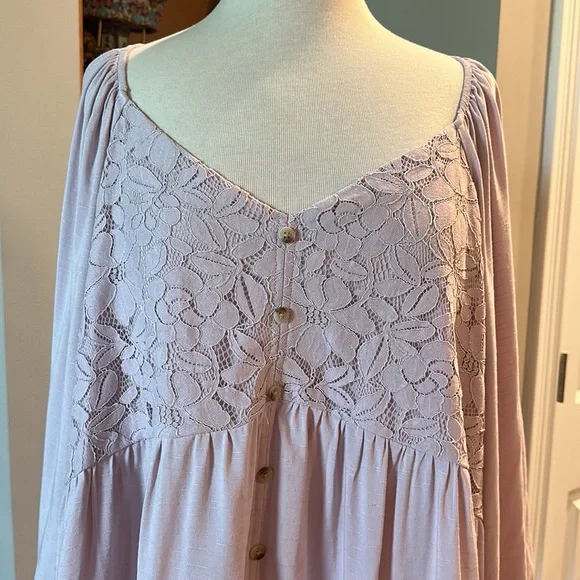 Maurice’s peplum blouse - Picture 2 of 10